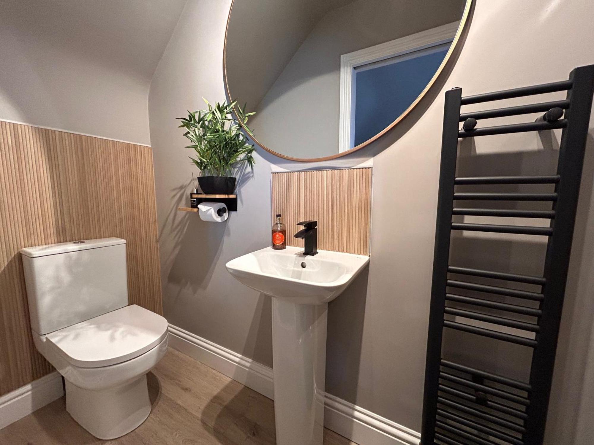 Longbank Luxury Lets Villa Еър Екстериор снимка